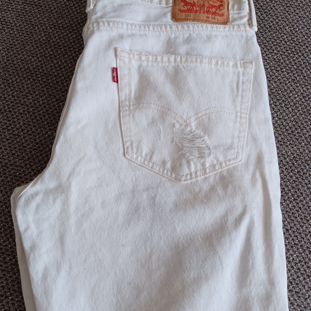 LEVIS - Picture 5 of 6